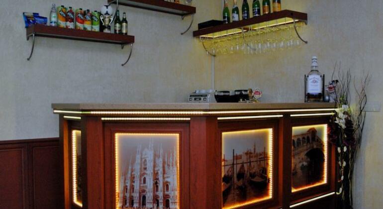 Hotel Forward Pool&Sauna - Photo4