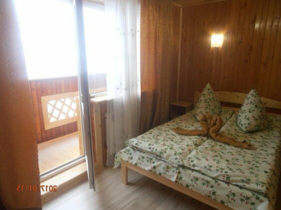 Smerekova Khata on Pidgirna - Photo2