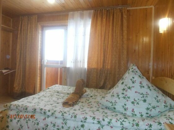 Smerekova Khata on Pidgirna - Photo5