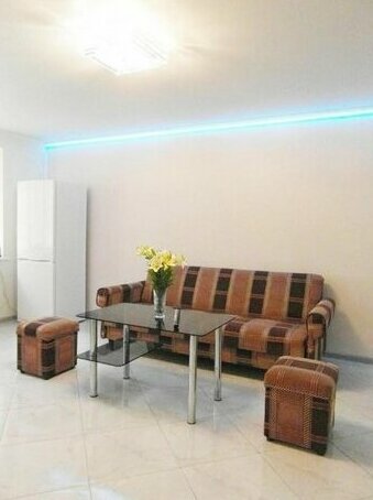 Apartment on Peremohy 121