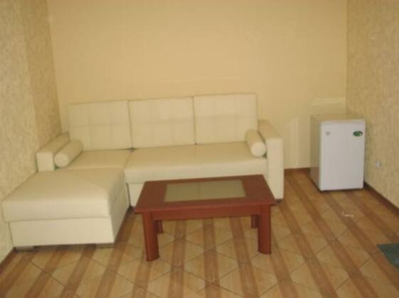 Gostiny Dvor Zhytomyr - Photo3