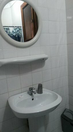 White Castle Hotel Arua - Photo5