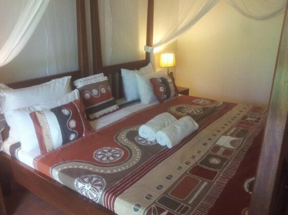 Airport Guesthouse Entebbe - Photo4