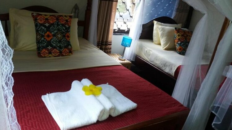Anna's Place Entebbe - Photo2