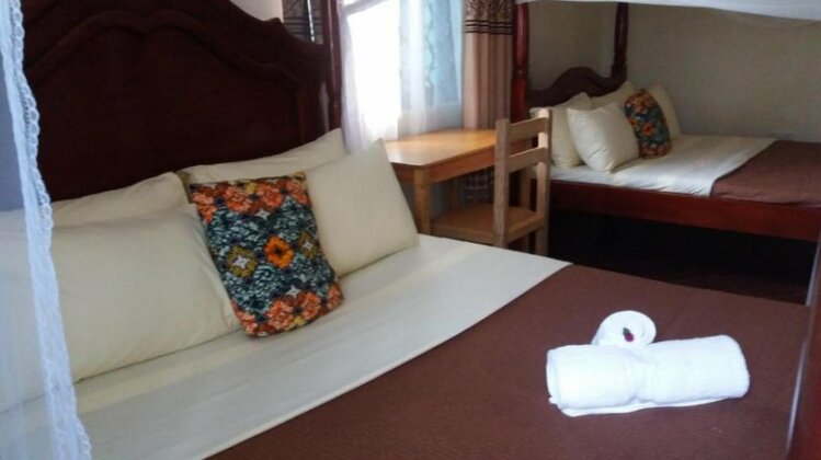 Anna's Place Entebbe - Photo3