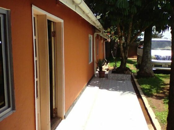 City Park motel Entebbe - Photo3