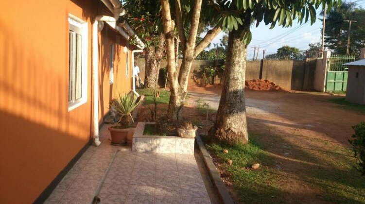 City Park motel Entebbe - Photo5