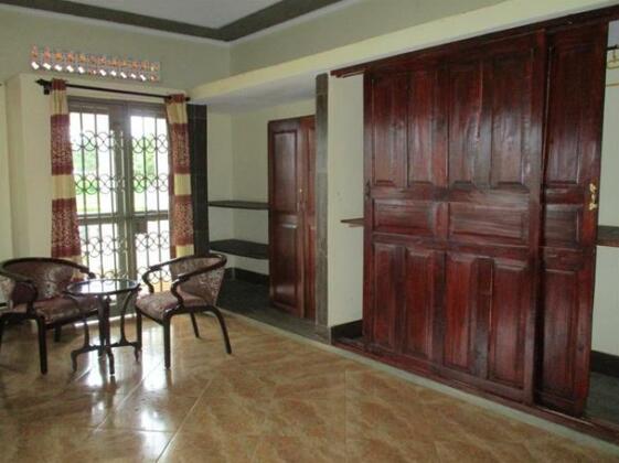Entebbe Motel - Photo3