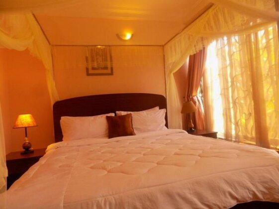 Entebbe Travelle'rs Inn - Photo3