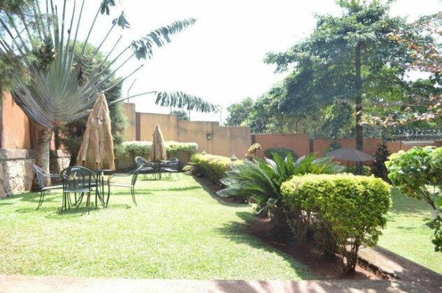 Executive Airport Hotel - Photo4