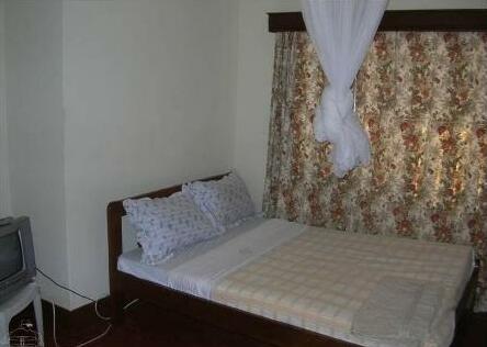 Highway Motel Entebbe - Photo2