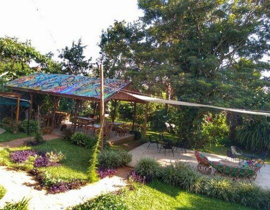 Muti Entebbe - Photo5