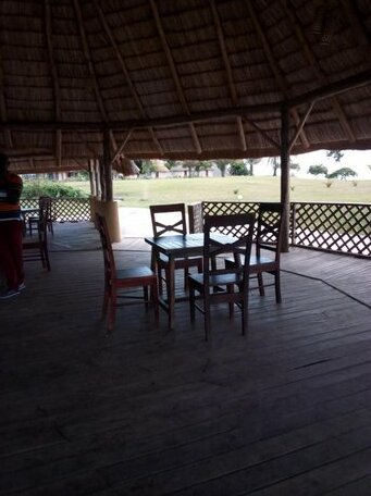 Mwena camping resort kalagala - Photo4