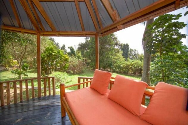 Papyrus Guesthouse Entebbe - Photo3