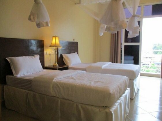 Pulickal Airport Hotel - Photo3