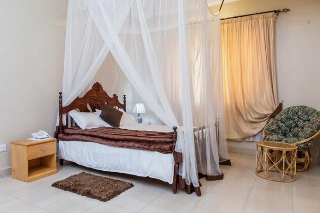 Sophies Signature Suites - Photo4