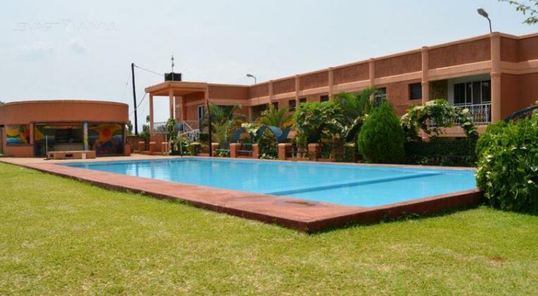 The Sanctum Aparthotel - Photo2