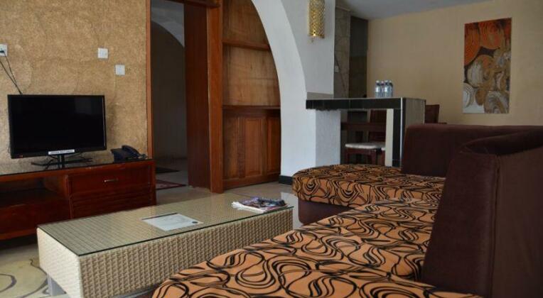 The Sanctum Aparthotel - Photo5