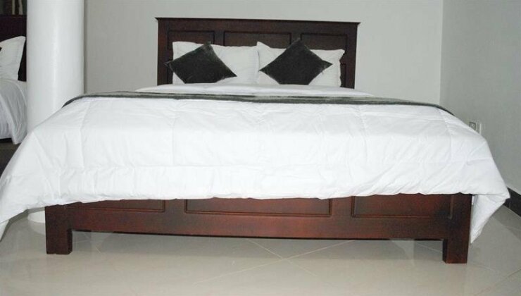 Victoria Royal Hotel Entebbe - Photo4