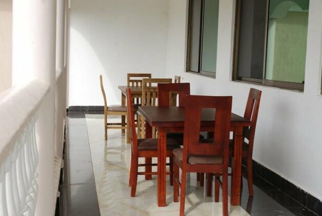 Victoria Royal Hotel Entebbe - Photo5