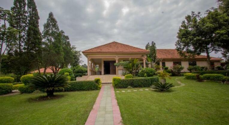 Tuzza Hotel Limited - Photo2