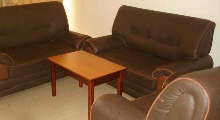Acholi Inn - Photo2