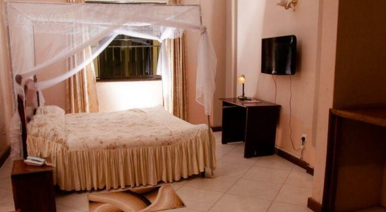 Golden Peace Hotel - Photo4