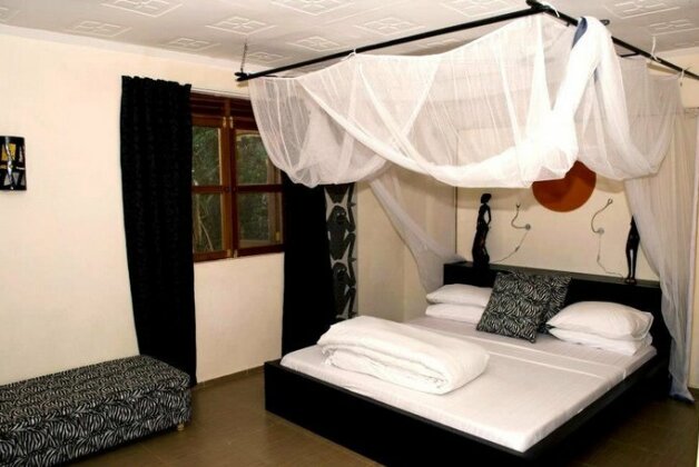 2 Friends Jinja Guesthouse Jinja - Photo3