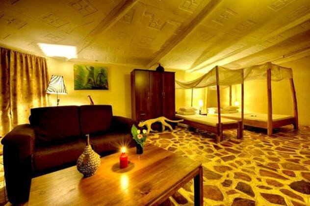 2 Friends Jinja Guesthouse - Photo4
