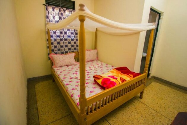 Atlas Guest House Jinja - Photo4