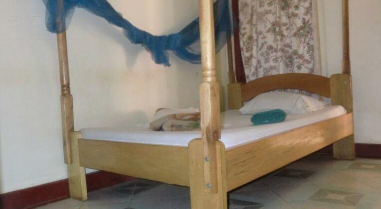 Bellevue Hotel Jinja - Photo5