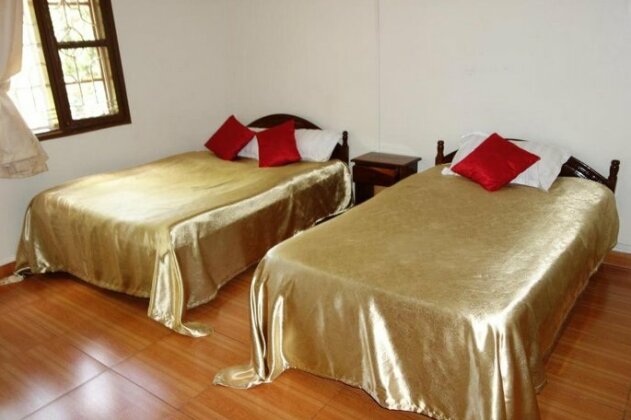Bridgeway Guest House - Photo4