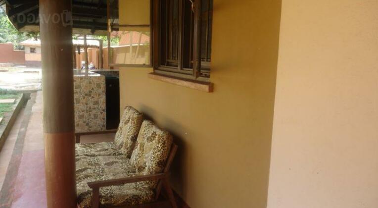 Jinja Safari Camp - Photo2