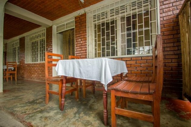 Sabinyo Guest House - Photo3