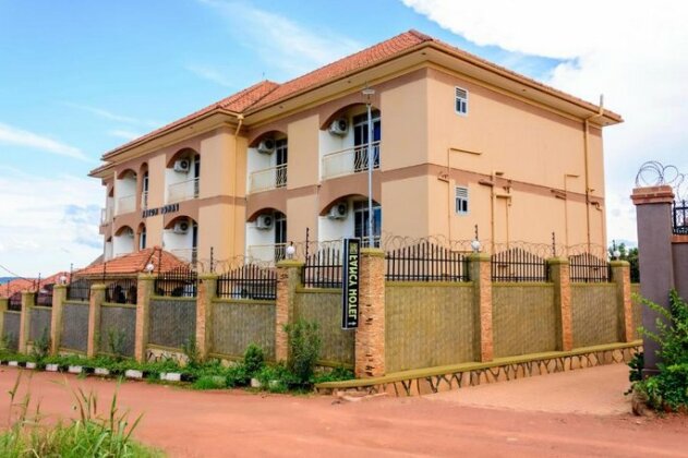 Fancy Hotel Munyonyo - Photo3
