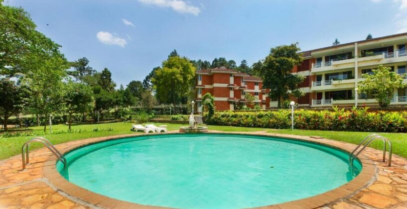 Golf Course Apartments - Photo2