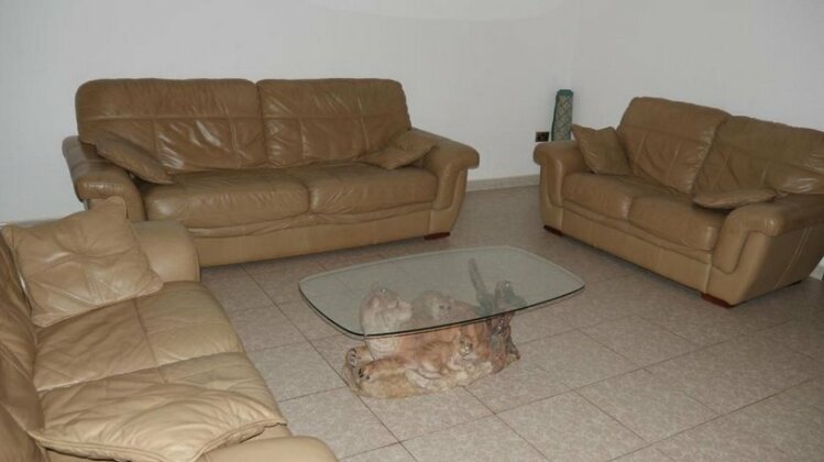 Kampala Kiwatule Comfy Holiday Home - Photo3