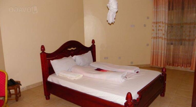 Materwood Hotel - Photo2