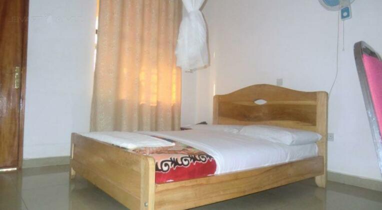 Olympia Hotel Ntinda - Photo4