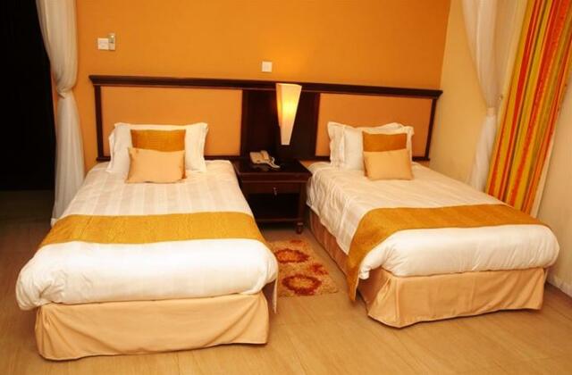 Royal Suites - Photo3