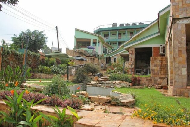 Shangri-la Hotel Muyenga - Photo2