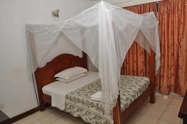 Shumuk Hotel and Apartments - Photo3
