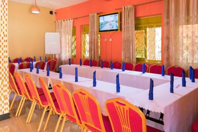 Sibyangu Standard Hotel - Photo5