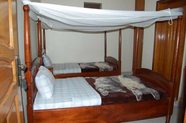 Uhuru 50 Hotel Kasese - Photo5