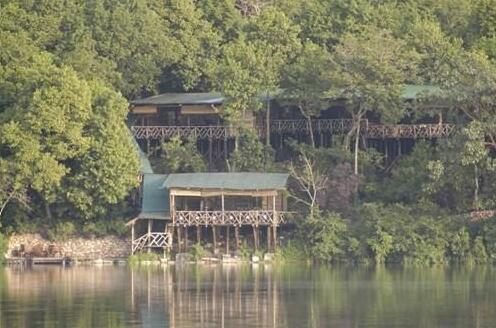 Jacana Safari Lodge