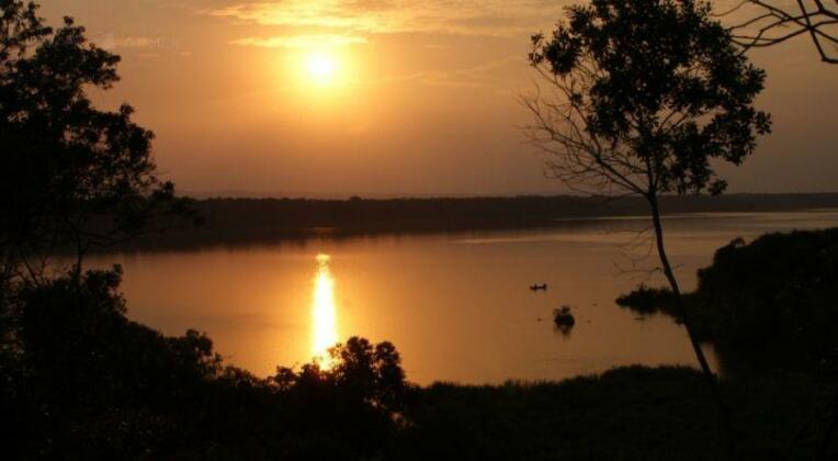 Queen Elizabeth Bush Lodge