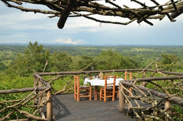 Topi Lodge - Photo2