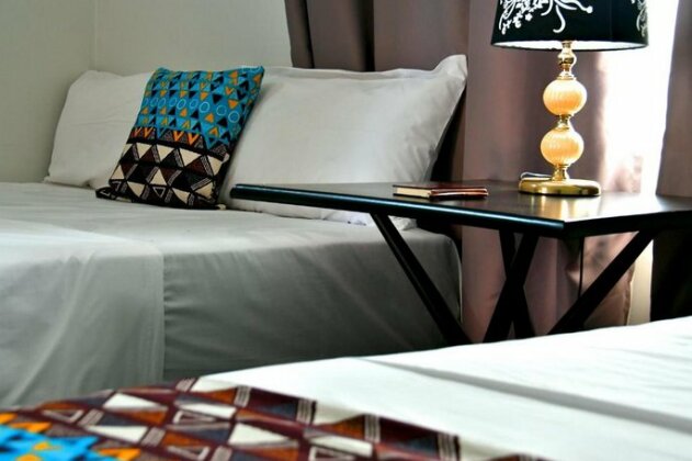 Seyeya Courts - Photo3