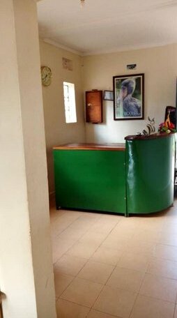 Kanberra Hotel - Photo2