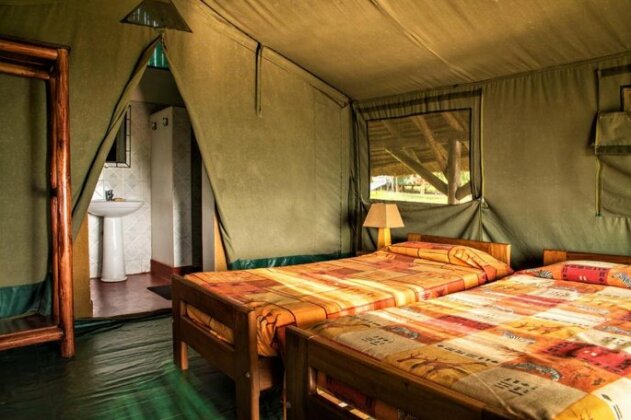 Bwana Tembo Safari Camp - Photo2